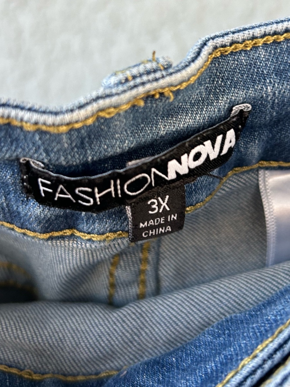 Fashion Nova Distressed Women’s High Rise Asymmetrical Waist Stretchy Skinny 3X - Picture 3 of 4